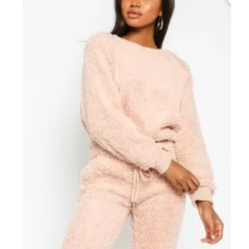 OLIVACEOUS Shearling Lounge Top Sweatshirt Sz S NWT